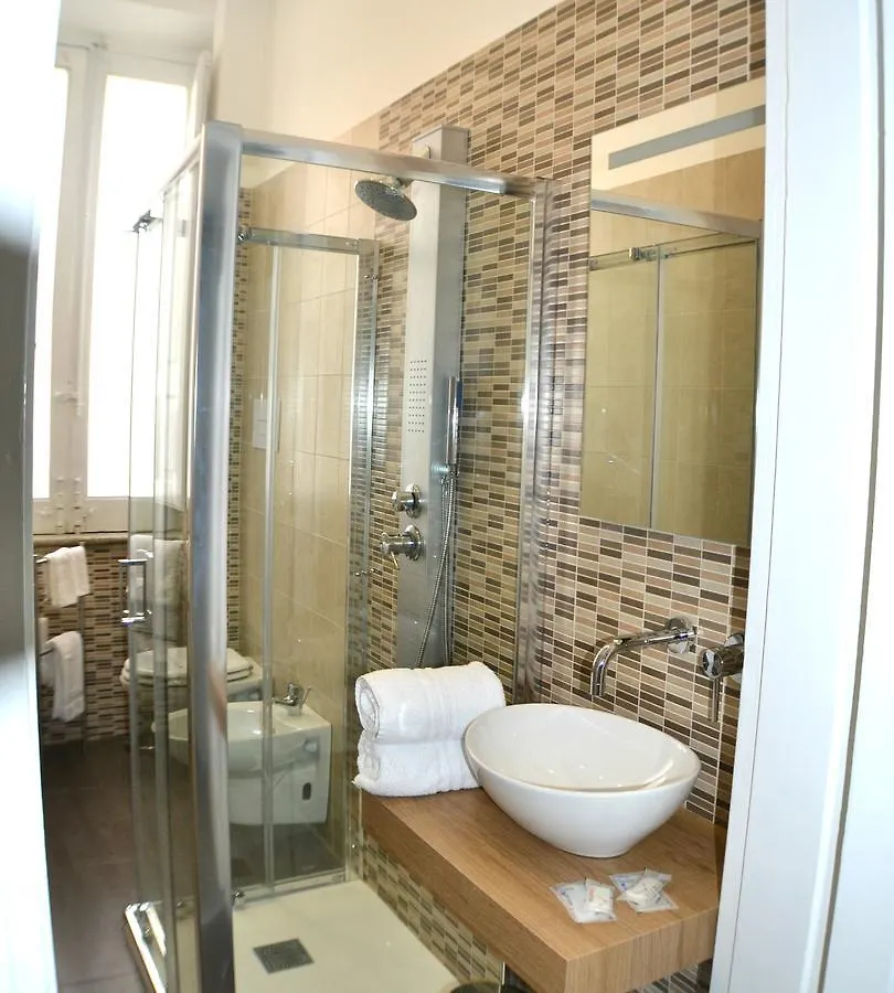Deluxe B&B Centrocitta Reggio de Calabre Couette-café