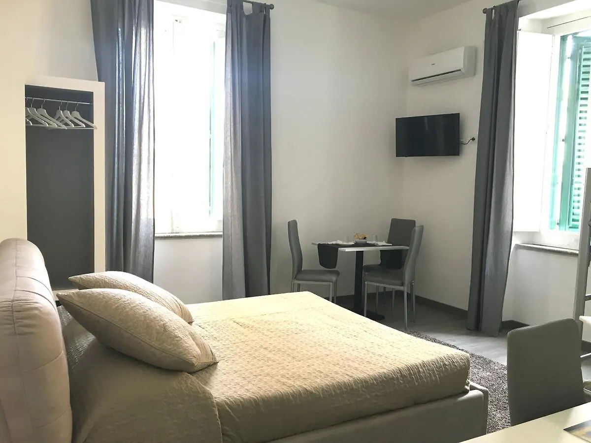 Deluxe B&B Centrocitta Reggio de Calabre Italie