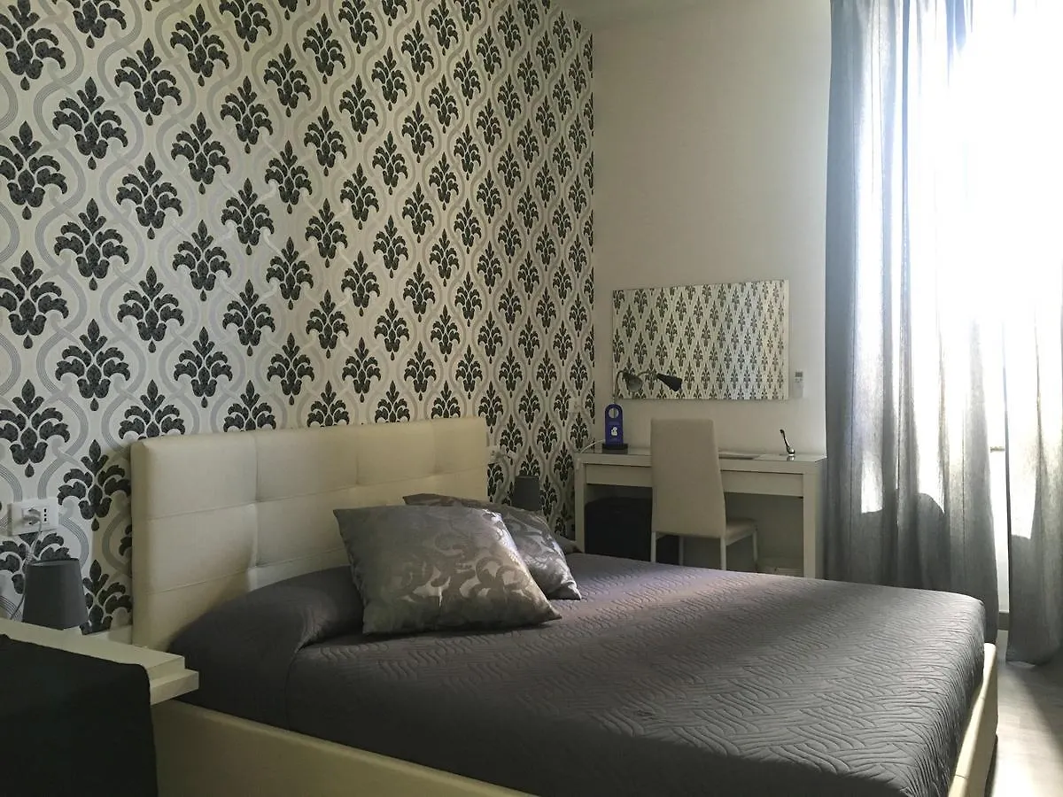 Deluxe B&B Centrocitta Reggio de Calabre Couette-café